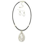 Metal Nesting Oval Pendant with Teardrop Earrings
